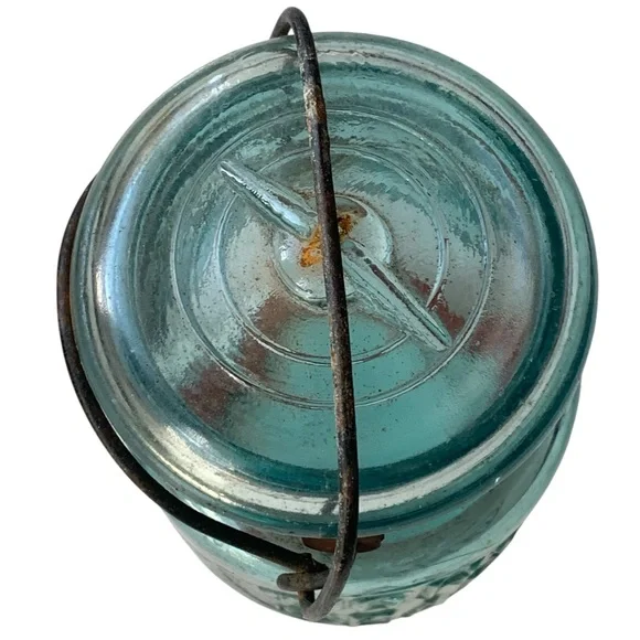 Antique 1900-20 BALL TIGHT SEAL Aqua Blue Glass Pint Mason Jar Wire Bale Kitchen - Picture 3 of 12